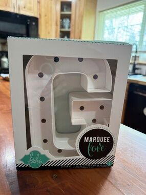 G marquee letter light battery operated NWB
